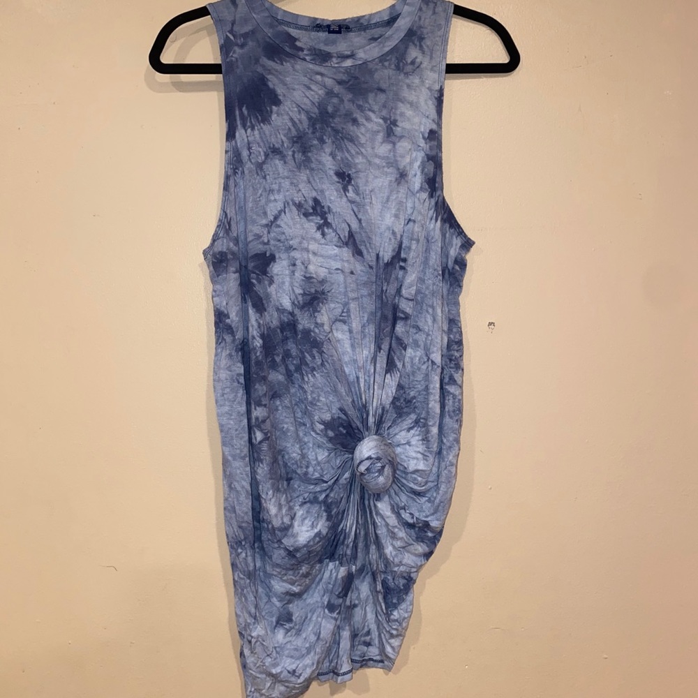 blue and white tie dye long muscle tee